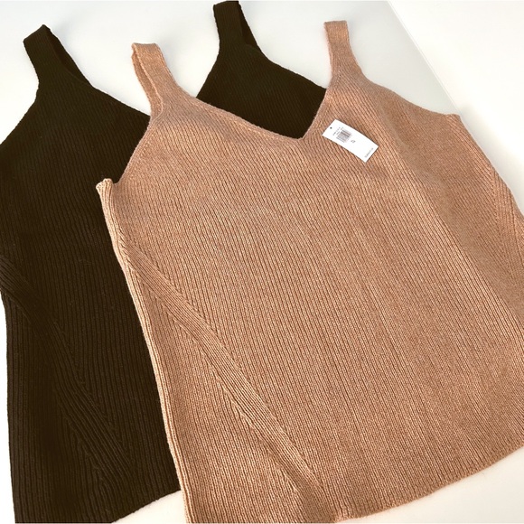 Old Navy V-Neck Rib-Knit Sweater Tank Top (3 available) - Picture 1 of 9
